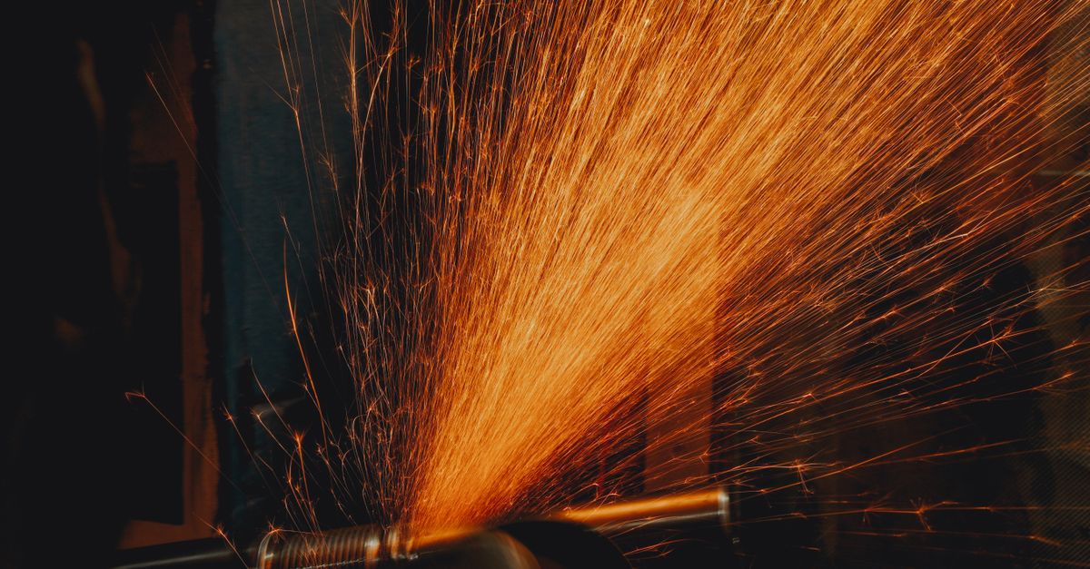 Comparing Mechanical vs. Hydraulic Bending Methods