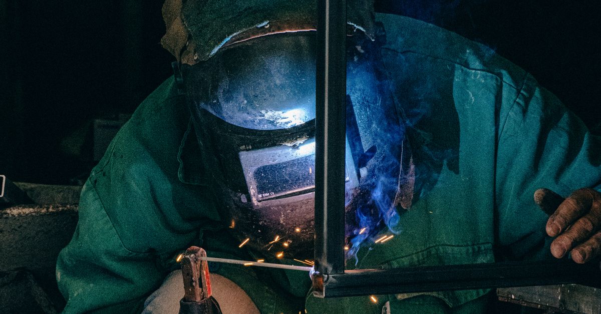 Key Benefits of Localised Metal Fabrication for Defence Applications in Perth
